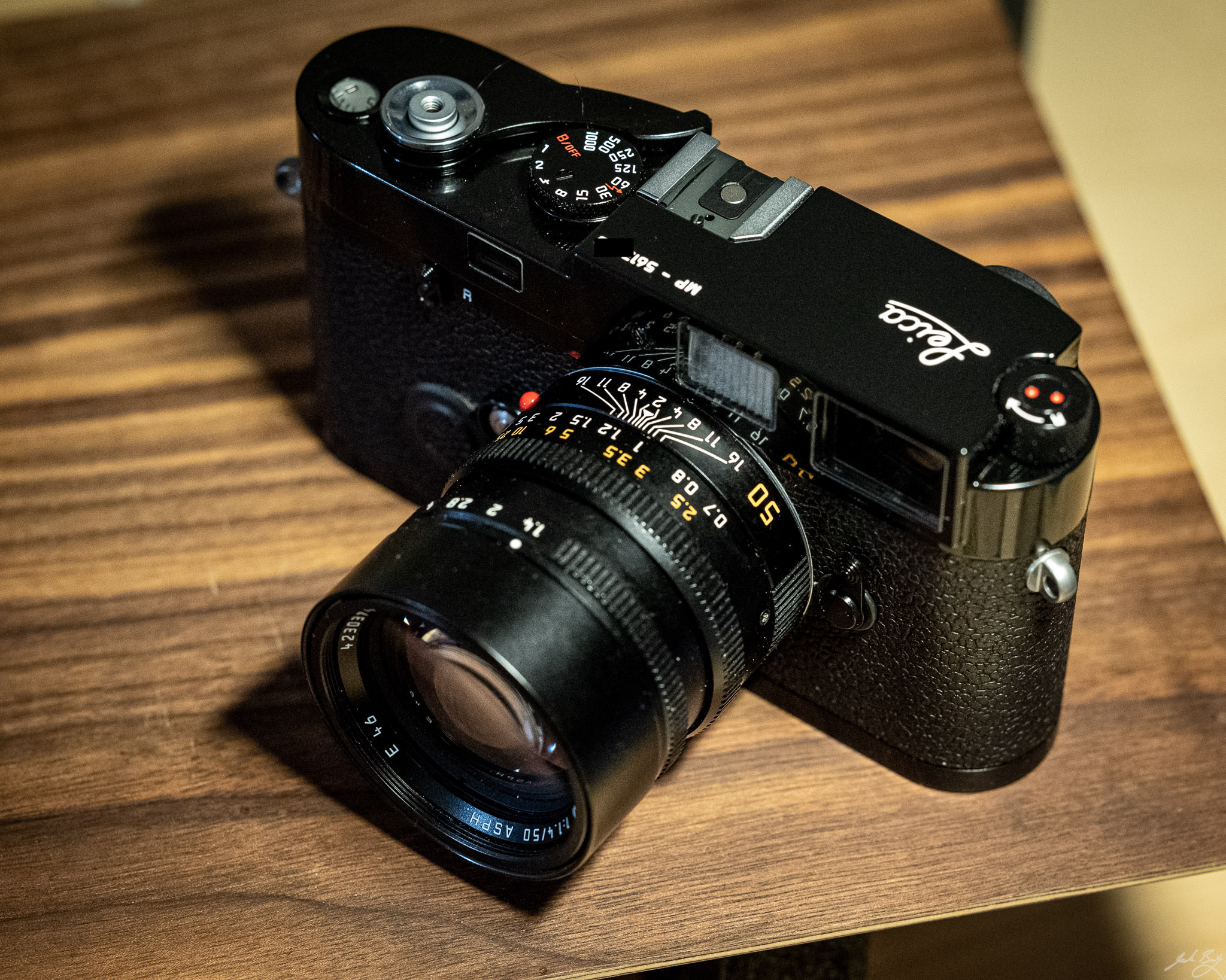 Leica MP with Summilux-M 50mm ASPH
